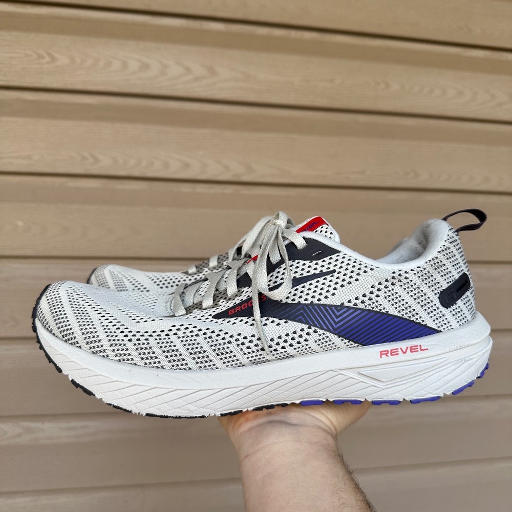 Brooks Revel 6 Dawn Blue Cayenne running shoes Size 9